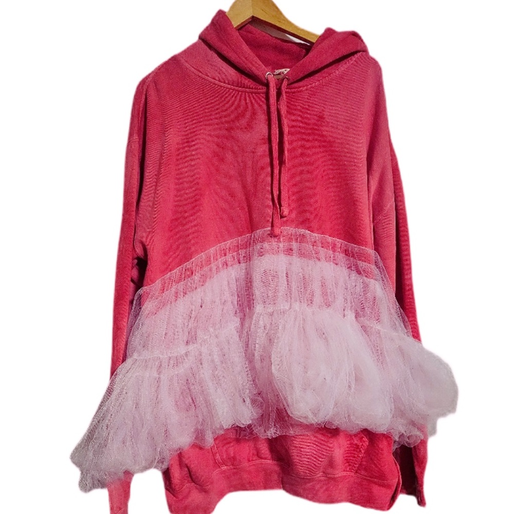 Free People x Tricia Fix Party Crasher
Hoodie Sweatshirt New - Picture 14 of 17